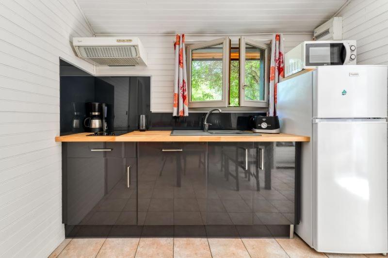 Camping La Serre Aigues-Vives  Luaran gambar