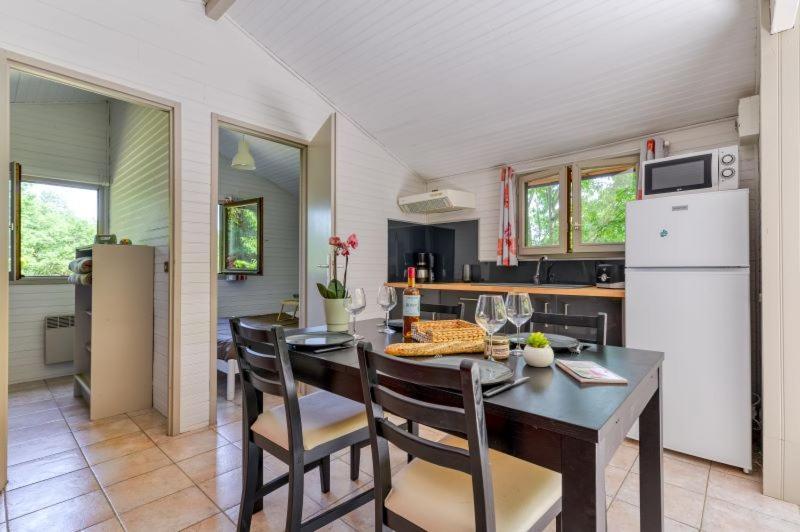 Camping La Serre Aigues-Vives  Luaran gambar