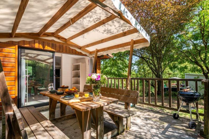 Camping La Serre Aigues-Vives  Luaran gambar