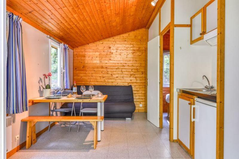 Camping La Serre Aigues-Vives  Luaran gambar